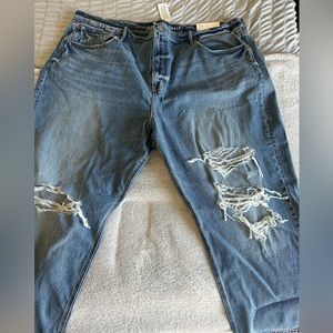 **NEW** AMERICAN EAGLE (Short) 90’s Boyfriend jeans